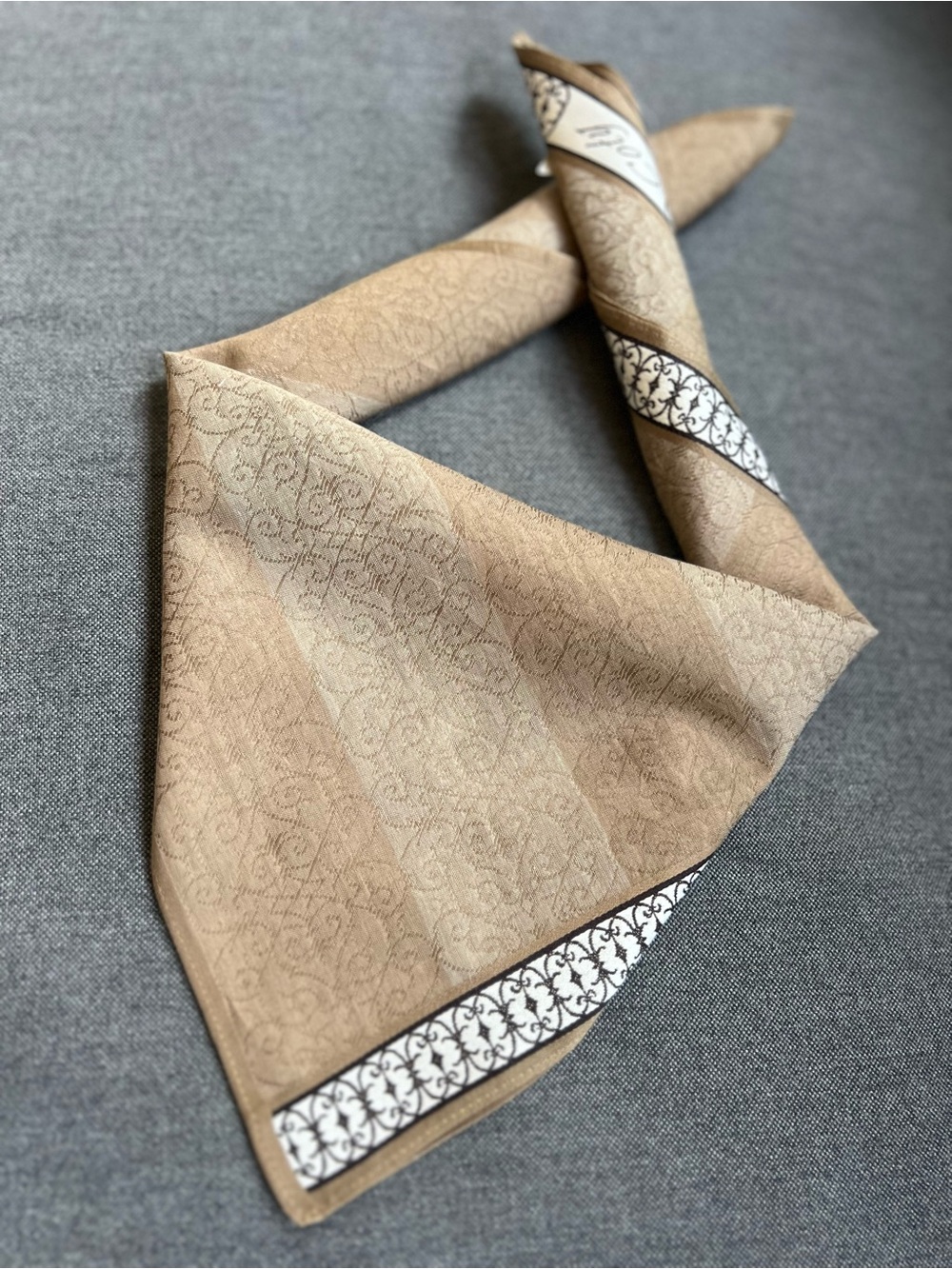 NWT Classic Tan Paisley Pocket Square Men's Accessor/Handkerchief Vintage Coty